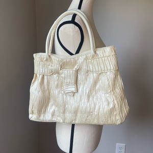 Pearl bag 🔥 check out our bundle deals ‼️🛍️